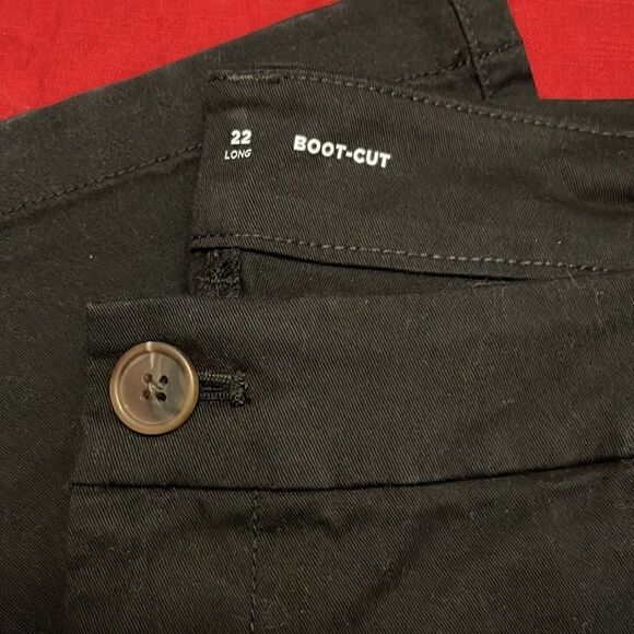 Old Navy | Mid Rise Boot Cut Khaki - Picture 5 of 5